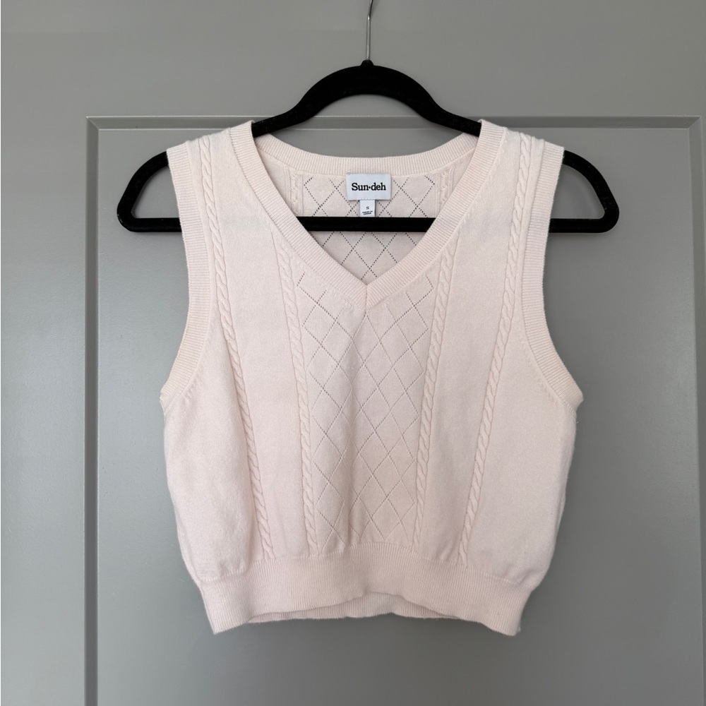 Sunday Best Aritzia Quinn cropped sweater vest